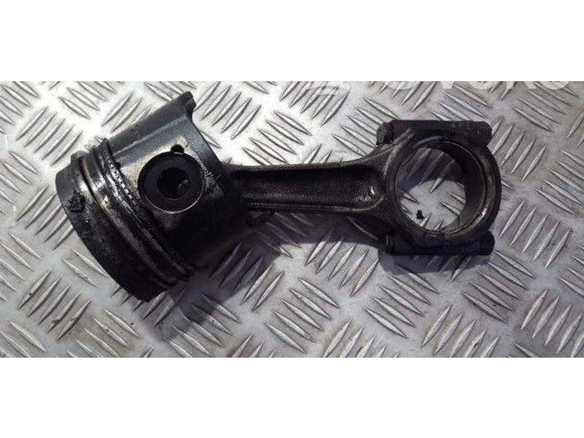 Поршень с шатуном Peugeot 406
