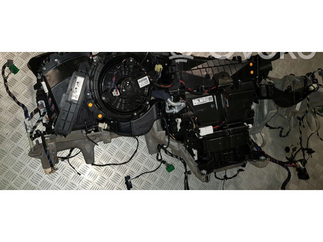 Вентилятор печки FW93-19B555-AG Jaguar XJ X351