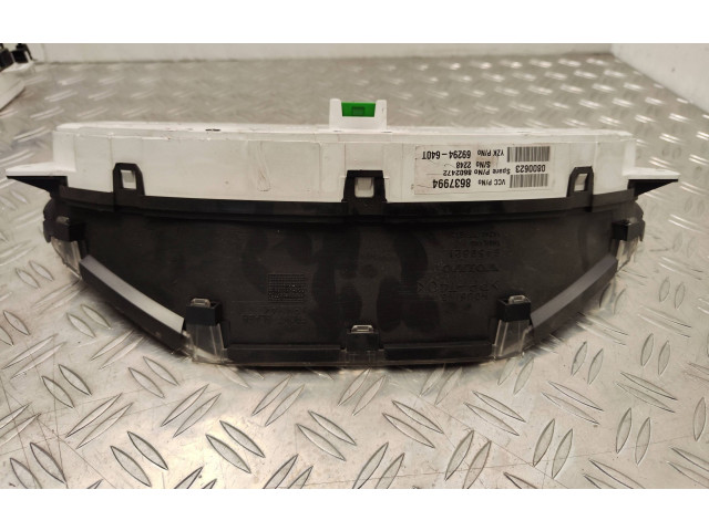 Панель приборов 8637994, 8602472   Volvo V70       