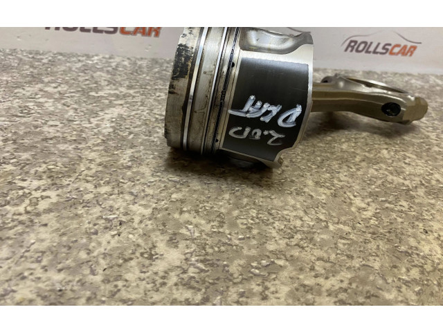 Píst 2AD, FHV Toyota Avensis T250