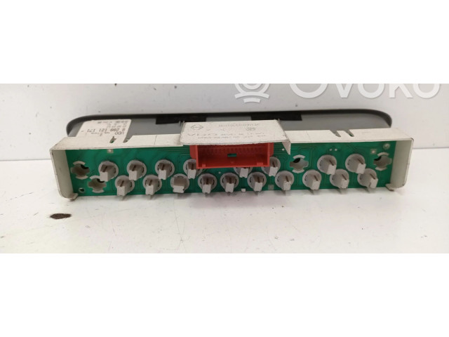 Дисплей    8200121171   Renault Twingo I