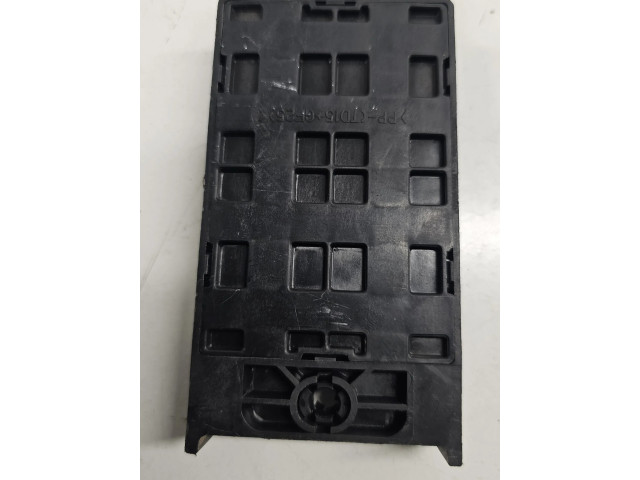 Блок предохранителей    KIA Sorento    