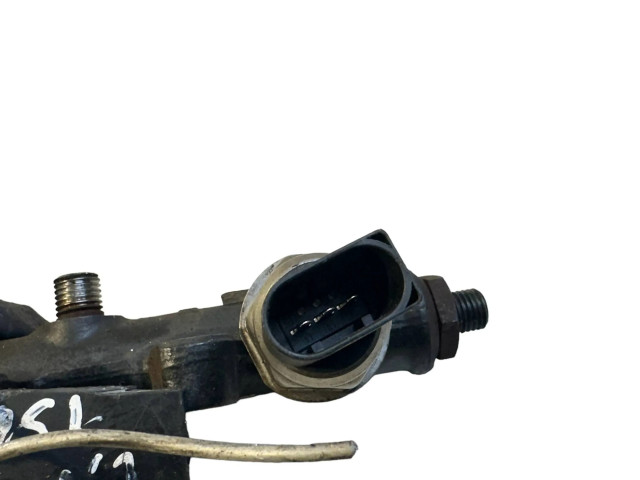 Топливная рампа 4R8Q9C066AE, A2C20001297 Jaguar S-Type 2.7