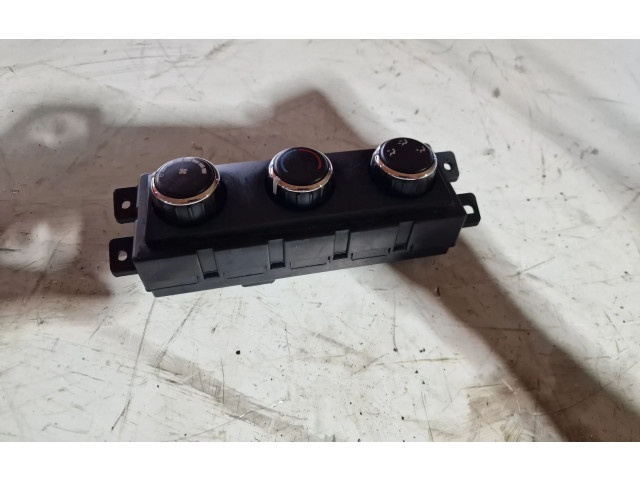 Блок управления климат-контролем 55111697AA   Dodge Grand Caravan