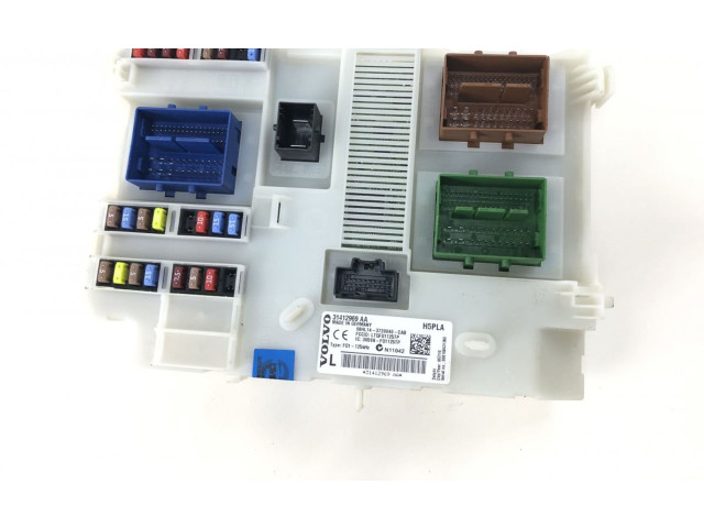 Блок предохранителей  31412971, 31412969   Volvo V70    