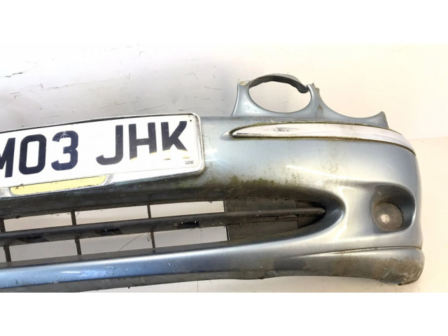 Передний бампер