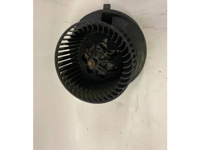 Вентилятор печки 1K2819015A Skoda Octavia Mk2 (1Z)