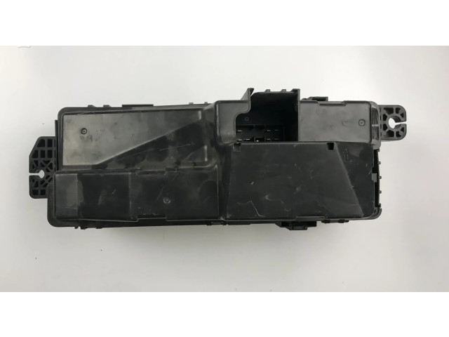 Блок предохранителей 38250SJA013 Honda Legend