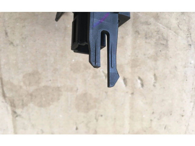 Радио/ проигрыватель CD/DVD / навигация Dacia Duster II