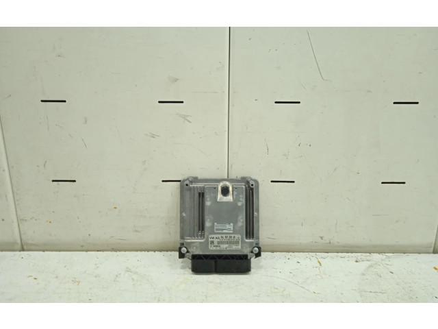 Блок управления двигателя 04L907309AB   Audi Q3 8U