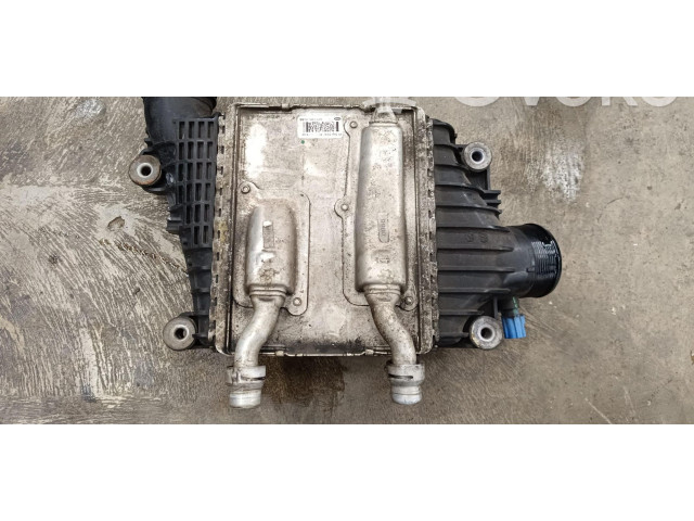 Интеркулер GX736K775AB Jaguar XF X260