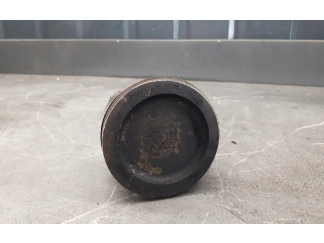 Píst Volkswagen Caddy