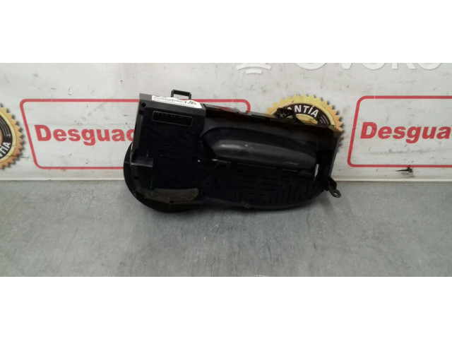 Панель приборов 515703   Renault Twingo II       