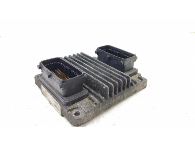 Блок управления двигателя 8973258946 Opel Meriva A