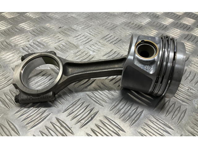 Píst CFF, 038J Volkswagen Tiguan CFFB