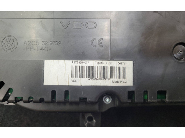 Přístrojová deska  Volkswagen Tiguan 2011 5N0920872, VD10481003  