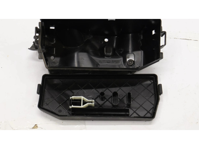 Блок предохранителей 2Q0937132A Audi A1