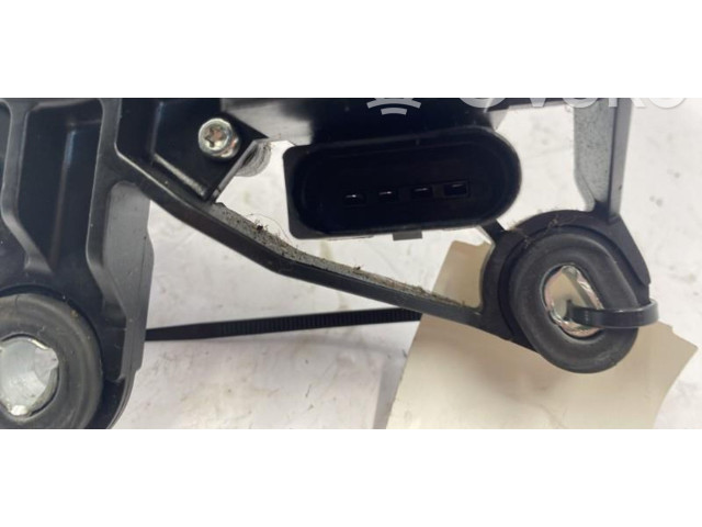 Механизм стеклоочистителя заднего стекла 0390201598   Volkswagen Touran I   для двигателя BKC