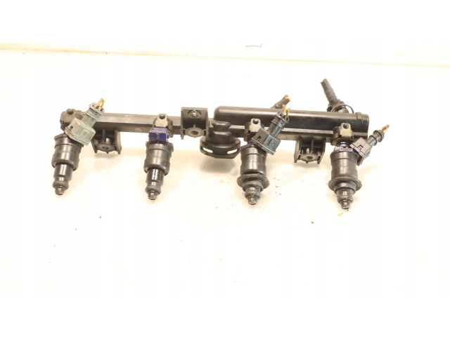 Топливная рампа    Renault Clio II  