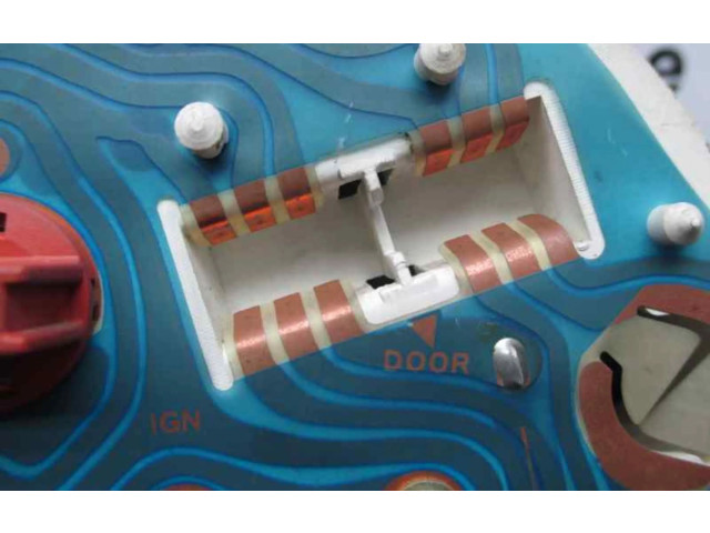 Přístrojová deska Nissan Sunny 63C09