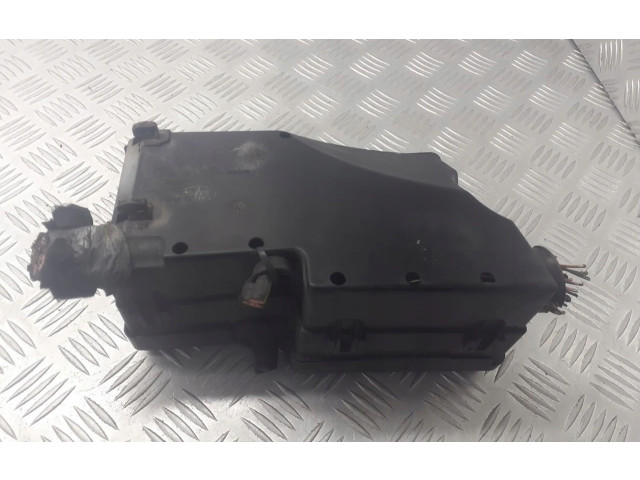 Блок предохранителей  3M5T-14A142-AB   Mazda 3 I    