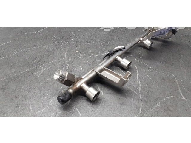 Vstřikovací lišta Opel Vectra C