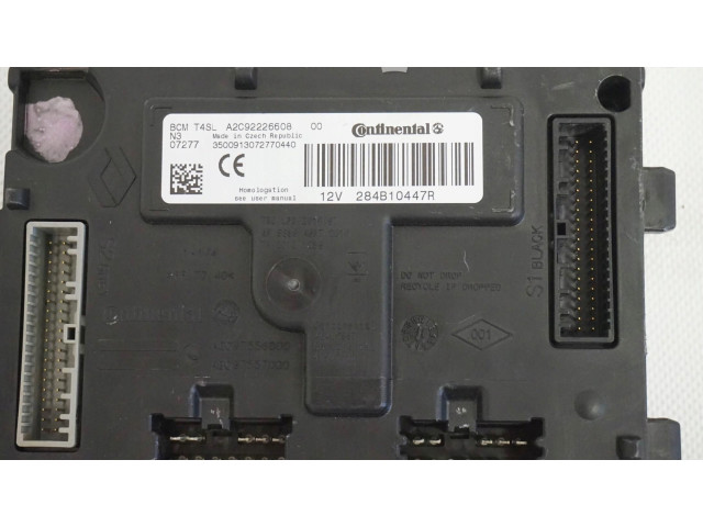 Блок комфорта 284B10447R Dacia Duster II