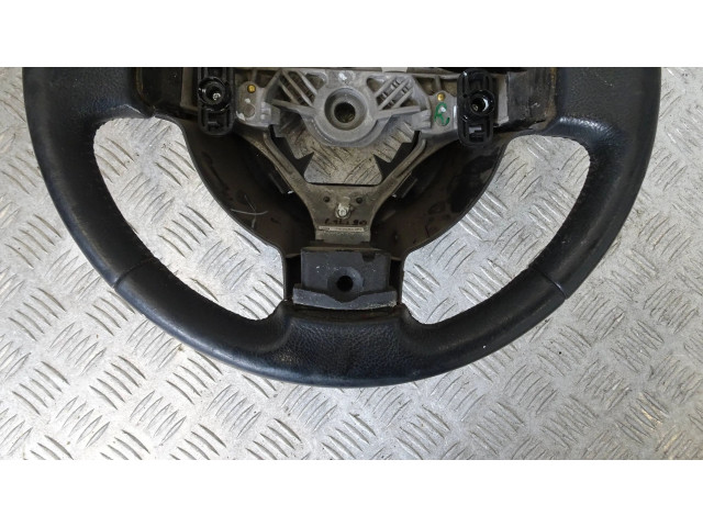 Volant Nissan Qashqai+2 2010