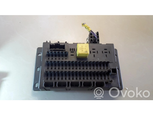 Блок предохранителей 518174800, 120434131102   Rover 75    