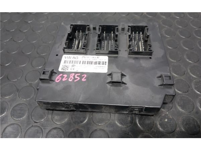 Блок предохранителей 80907063AF   Audi A1    