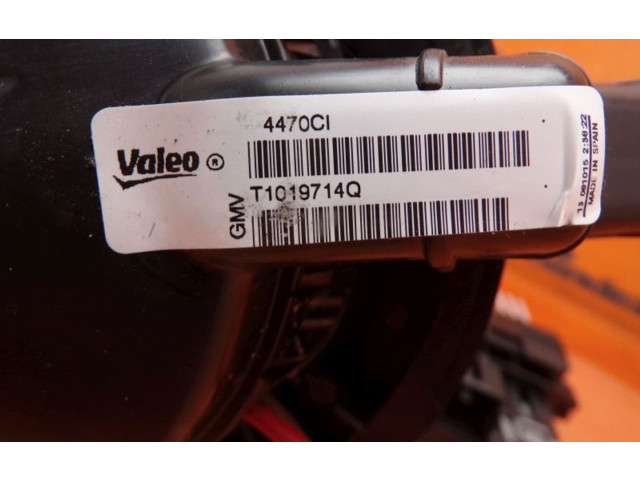 Вентилятор печки    T1019714Q, 13598091   Opel Meriva B