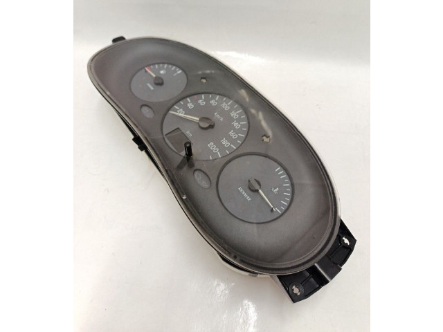 Спидометр (приборный щиток) 7700428506 Renault Clio II