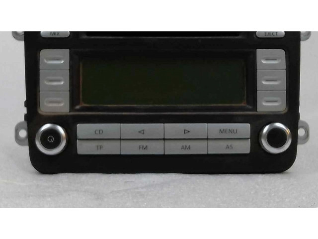 Радио/ проигрыватель CD/DVD / навигация