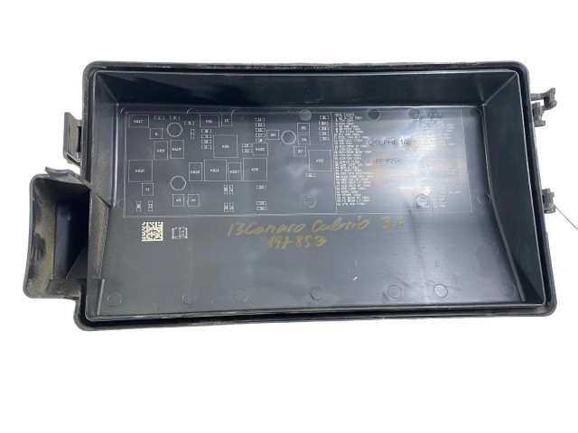 Блок предохранителей 22760635   Chevrolet Camaro    