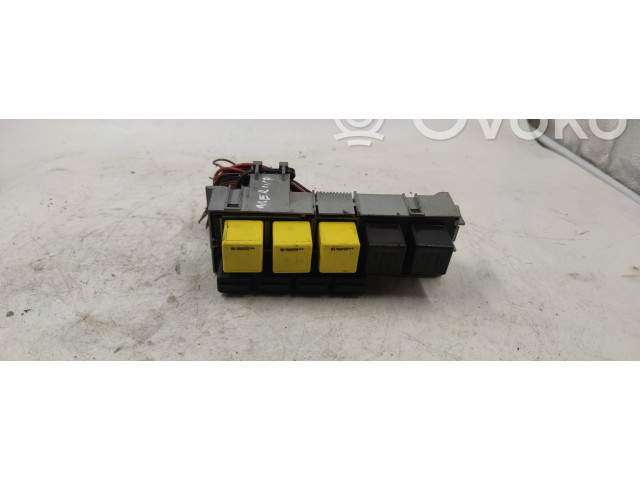 Блок предохранителей Opel Meriva A