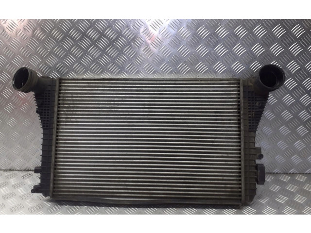 Интеркулер  1KO145803E   Skoda Octavia Mk2 (1Z) 