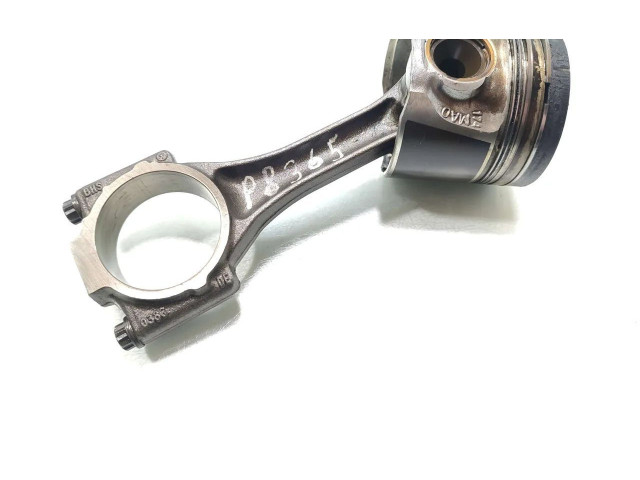  Поршень с шатуном    Volkswagen Golf Cross  