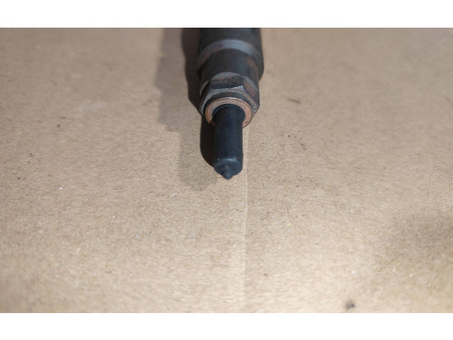 Форсунка 028130202p, 0432193696    Audi A3 S3 8L   