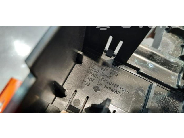 Pojistková skříňka 9J1937619 Porsche Taycan 9J1 2022