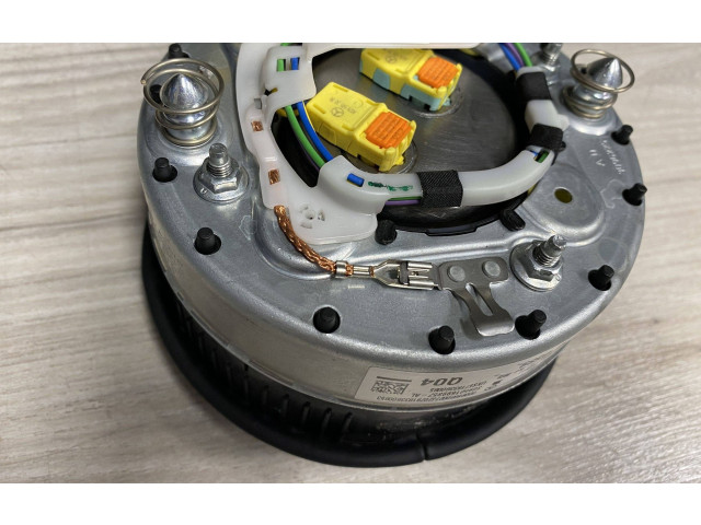 Подушка безопасности водителя    Mercedes-Benz CLS C257