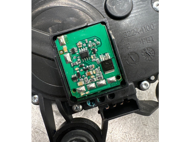Моторчик заднего дворника 1Z9955711B, 120111ABA00520    Skoda Octavia Mk2 (1Z)