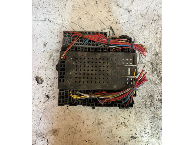 Блок предохранителей 9401802, 9271075 Volvo XC90