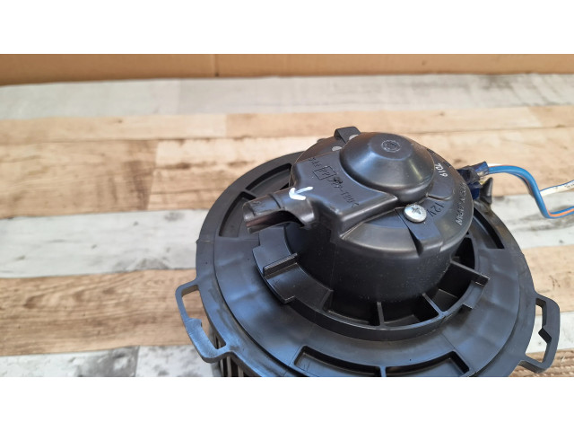 Вентилятор печки    8940000, HB111   Mazda 5