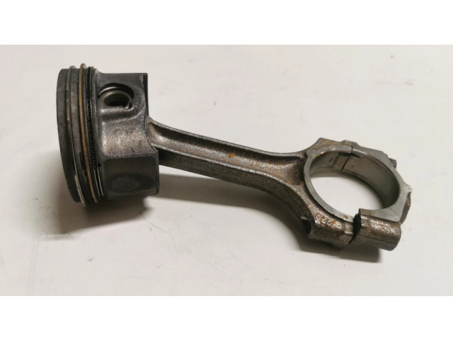 Píst Buick Encore I pro benzínový motor 1.4