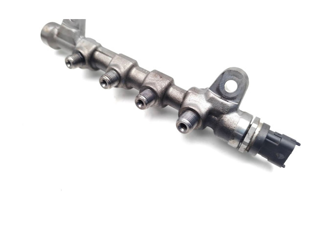 Топливная рампа 55215208, 0281006158 Alfa Romeo Alfetta 1.6 для двигателя 940A3.000