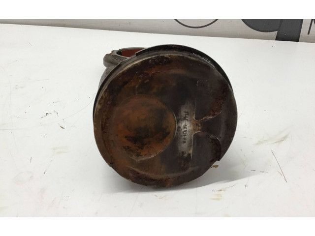  Поршень с шатуном  JT4E6K101FA  Ford F150  