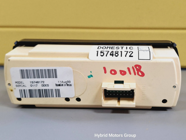 Блок управления климат-контролем 15748172 Chevrolet Tahoe