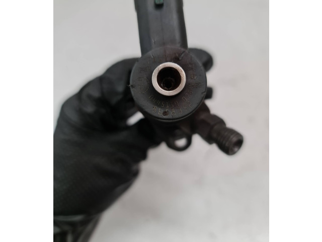 Форсунка 8658352, 0445110078    Volvo V70   