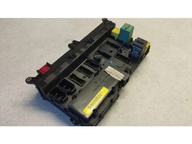 Pojistková skříňka YQE500050, 61.35-8365960 Land Rover Range Rover L322 2006