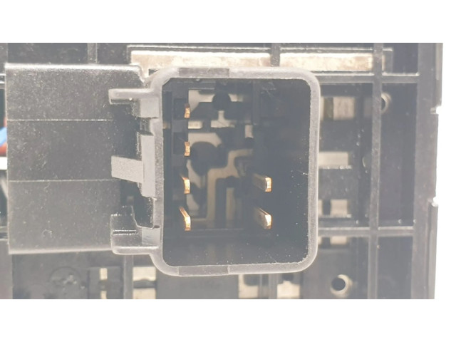 Ручка стеклоочистителей 202005410   Chevrolet Captiva